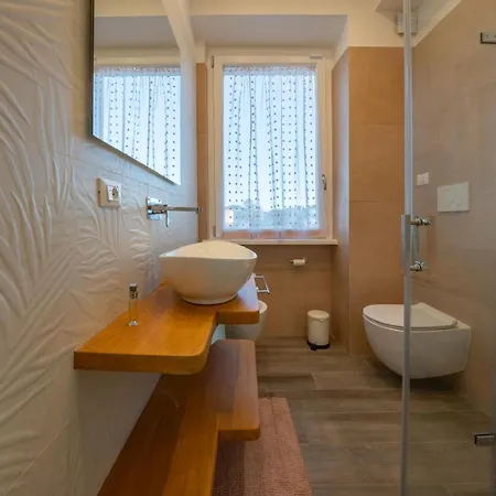 Domusbiri Браччано