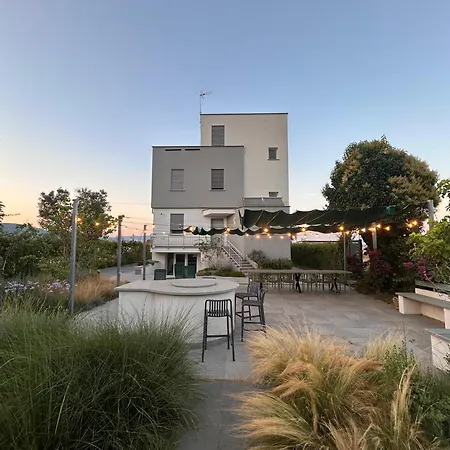 Πανσιόν Domusbiri 3*