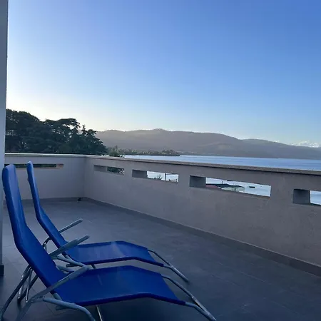 Domusbiri 3* Браччано