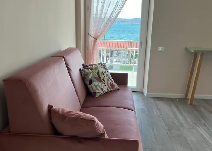 Domusbiri Πανσιόν