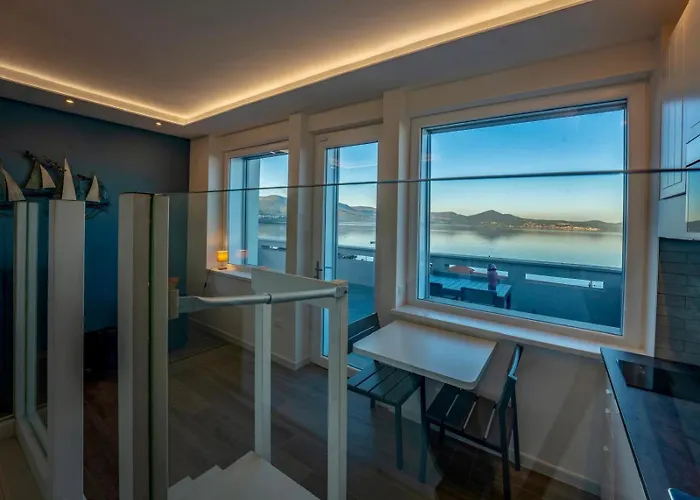 Πανσιόν Domusbiri 3*